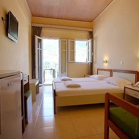 Ionis Hotel